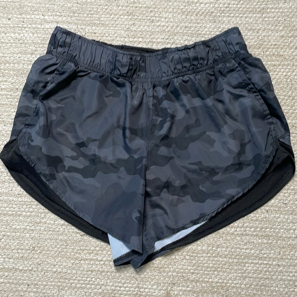 Very good condition athletic shorts size Small